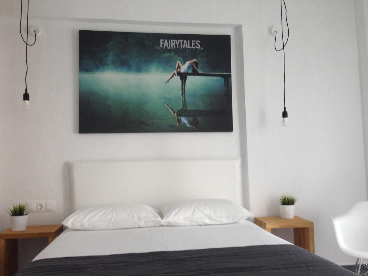 Philoxenia Suites Vrasná Eksteriør bilde